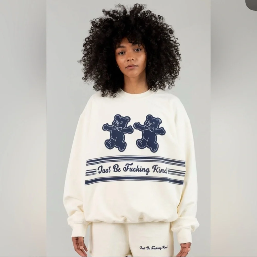 The Mayfair just be nice Cream and Navy Graphic Sweater small medium NWOT - Picture 1 of 4